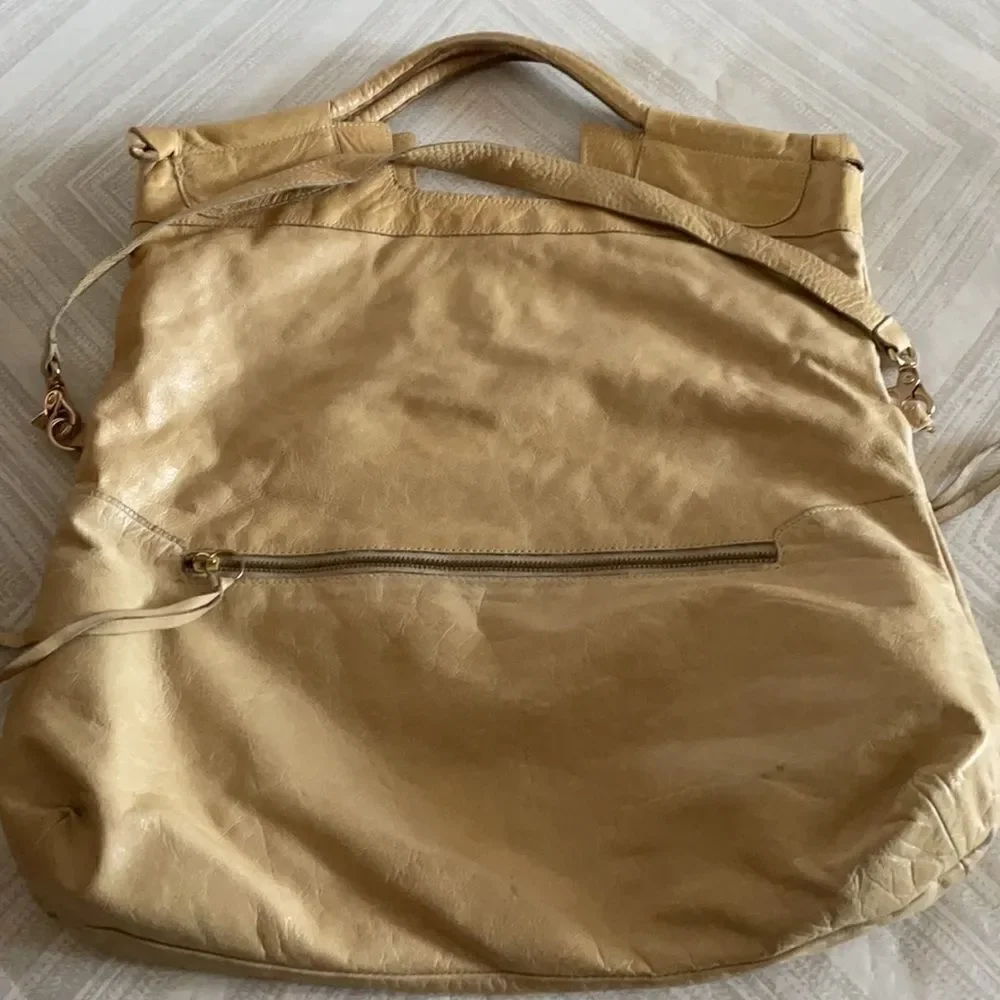 ANNA CORINNA Mid-City Tote Leather Shoulder Bag - Beige/Nude
